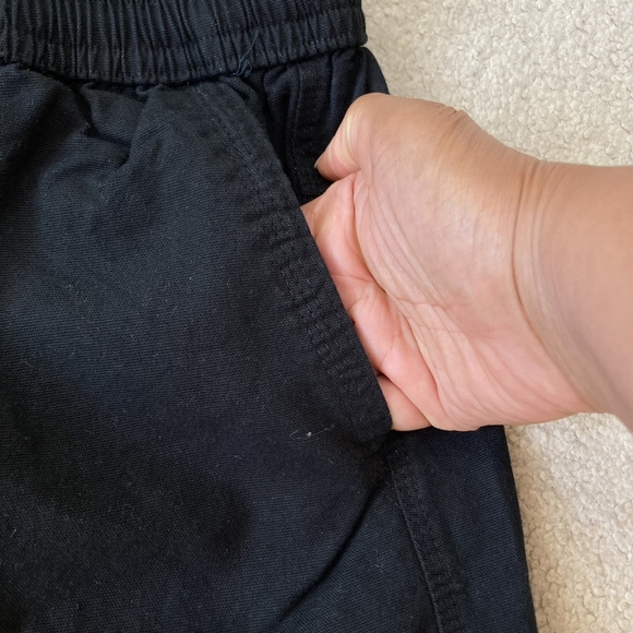 Men's Black Elasticated Cargo Shorts - New without Tags - Size UK Medium - Picture 9 of 16